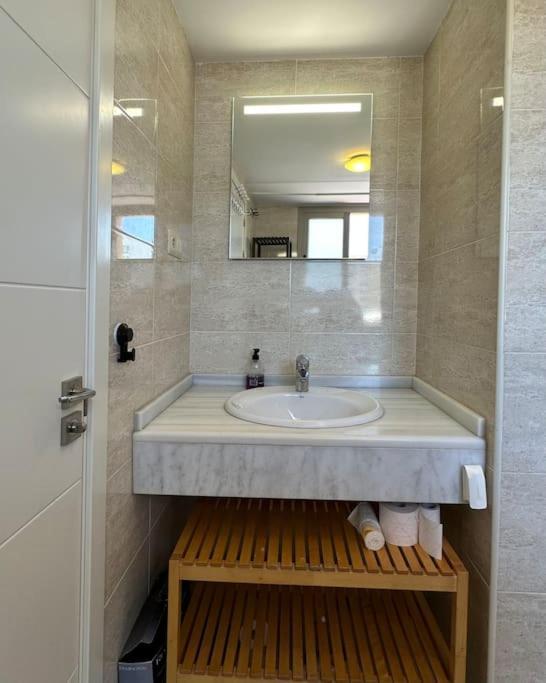 Atico Puerto Marina 2 Hab Con Piscina, 500M De La Plata Apartment Torremolinos Ngoại thất bức ảnh