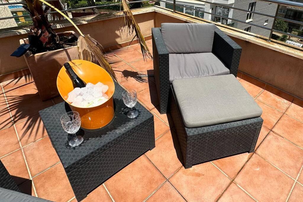 Atico Puerto Marina 2 Hab Con Piscina, 500M De La Plata Apartment Torremolinos Ngoại thất bức ảnh