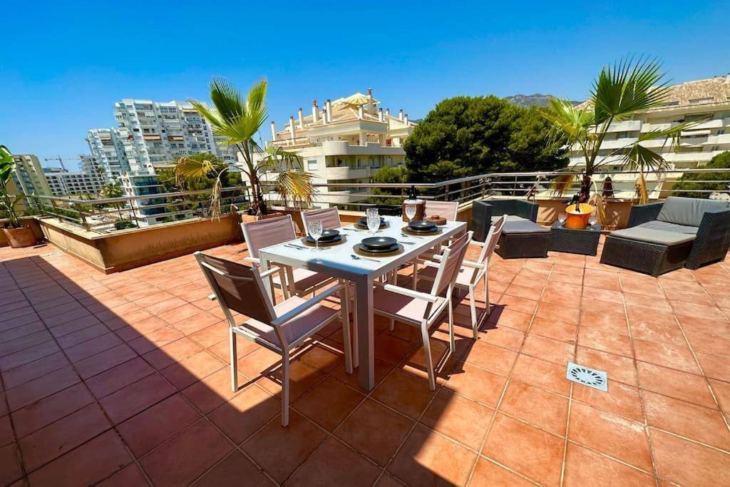 Atico Puerto Marina 2 Hab Con Piscina, 500M De La Plata Apartment Torremolinos Ngoại thất bức ảnh