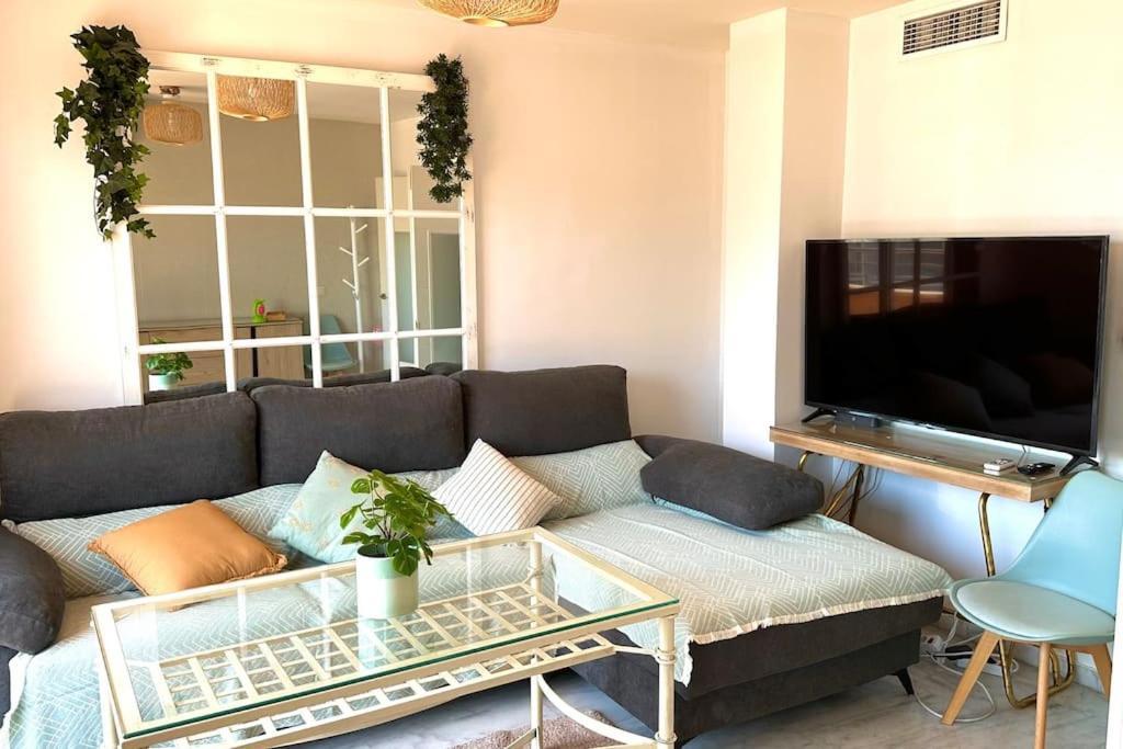 Atico Puerto Marina 2 Hab Con Piscina, 500M De La Plata Apartment Torremolinos Ngoại thất bức ảnh