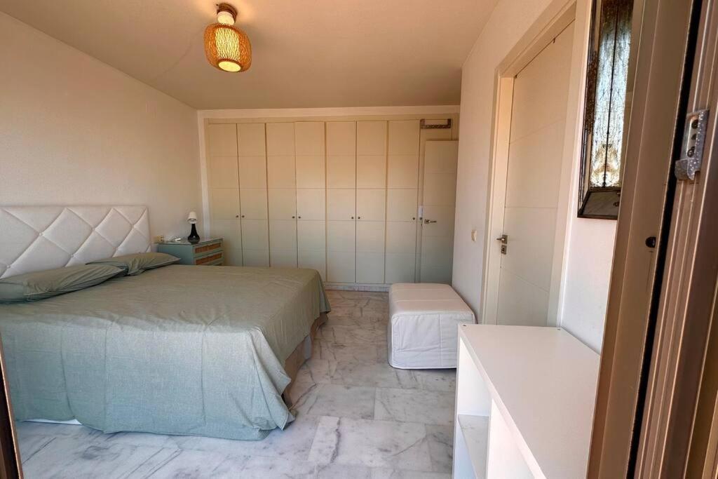 Atico Puerto Marina 2 Hab Con Piscina, 500M De La Plata Apartment Torremolinos Ngoại thất bức ảnh